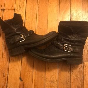 Black Steve Madden booties